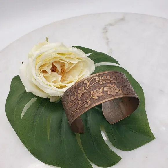 Vintage Handmade Genuine Solid Copper Floral Vine Relief Engraved Cuff Bracelet